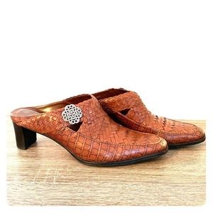 Brighton Twain Mules